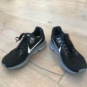 Women’s Nike running shoes. Worn ONCE!